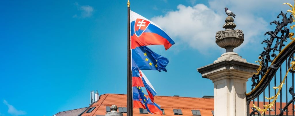 Slovensko: Založení společnosti od srpna raketově zdraží a bez notáře nebo advokáta už to nepůjde